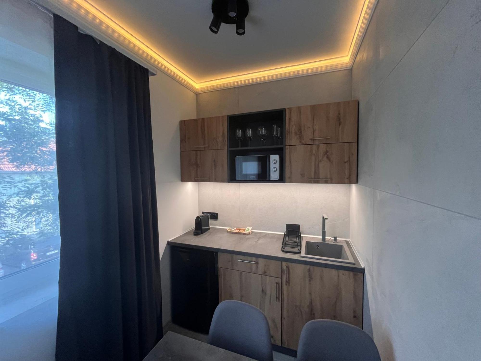 Varkapu Apartmanok 2 久洛 外观 照片